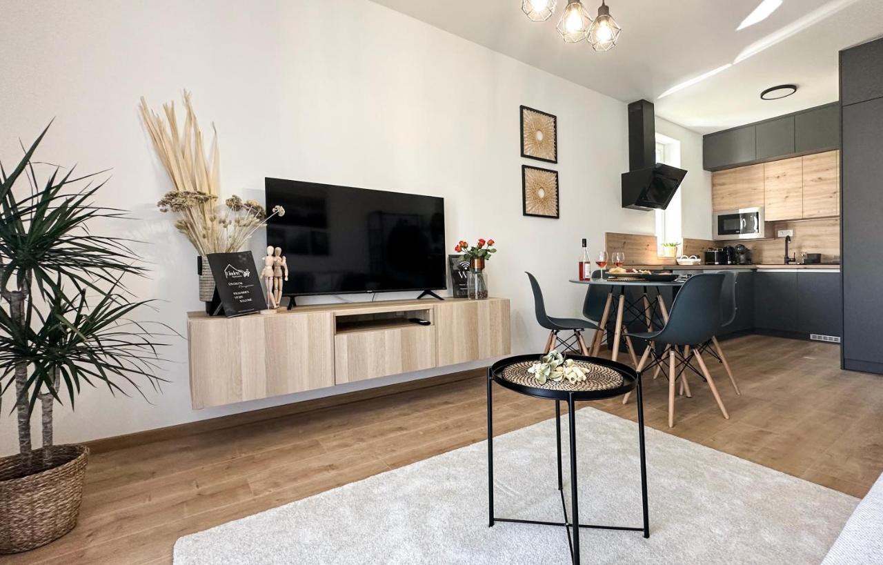 Linden Apartman 002 - Adults Only Mosonmagyaróvár Exteriér fotografie